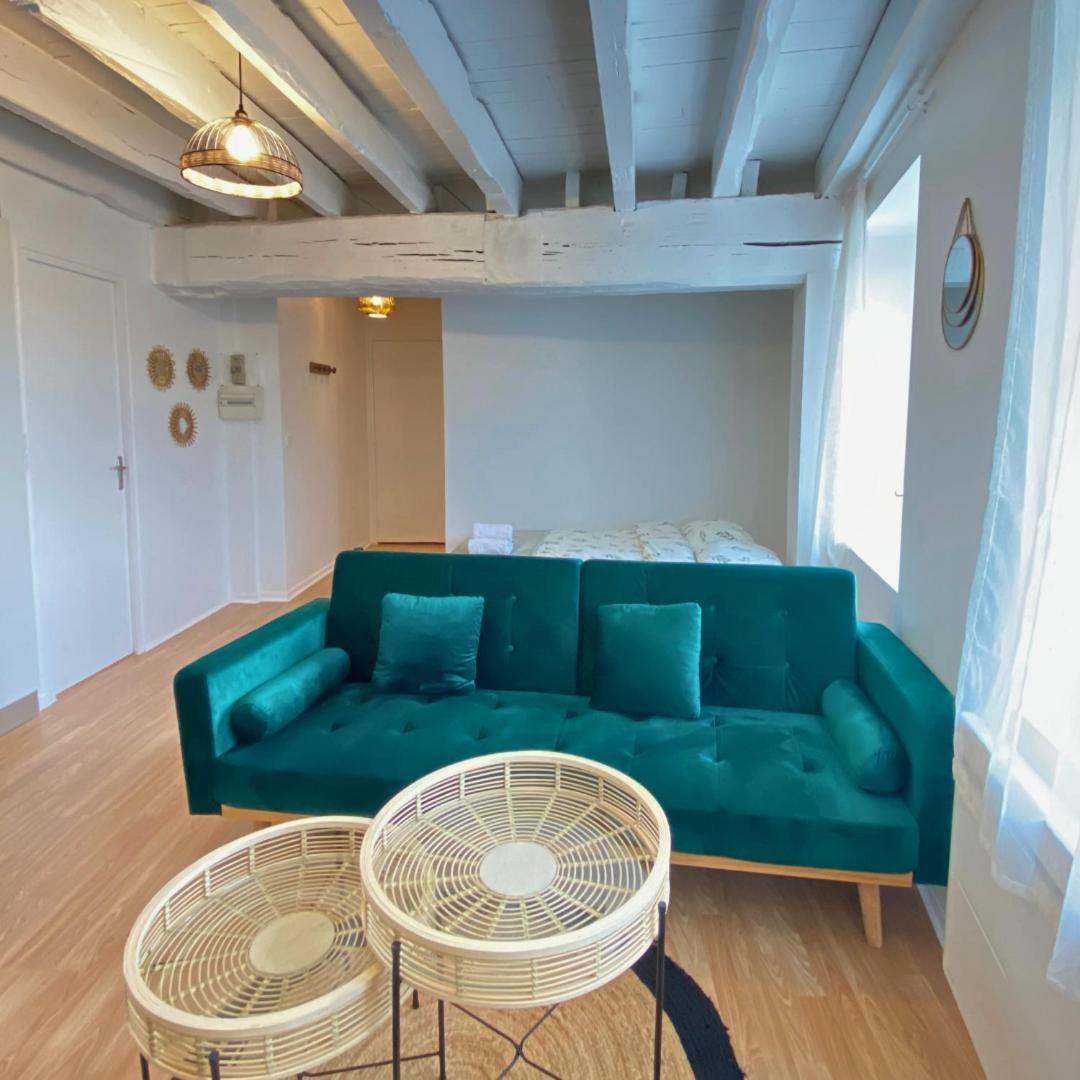 Charmant Studio A Etampes Apartment Exterior photo